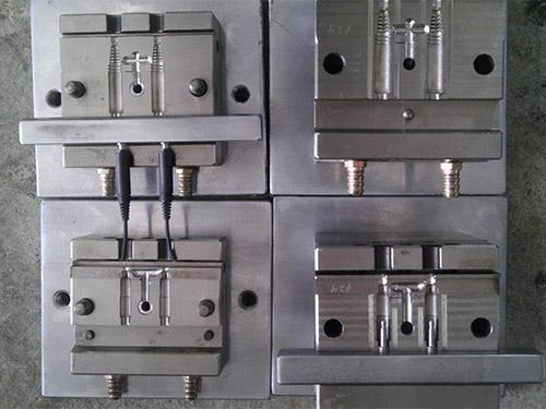 dc插头模具制作,东莞市永康钢模厂 产品描述:插头模具东莞市永康钢模